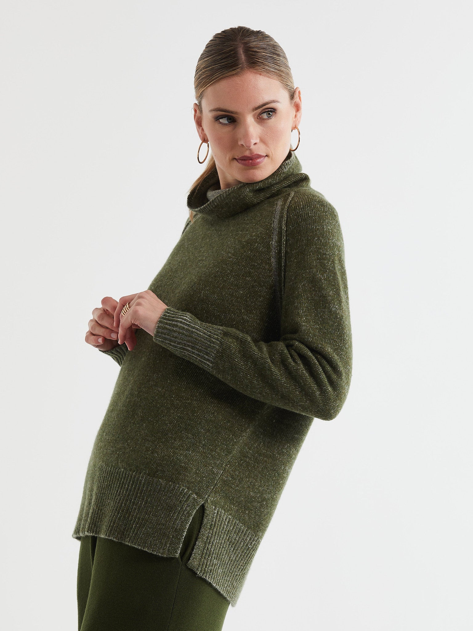 Two-Tone Rollneck