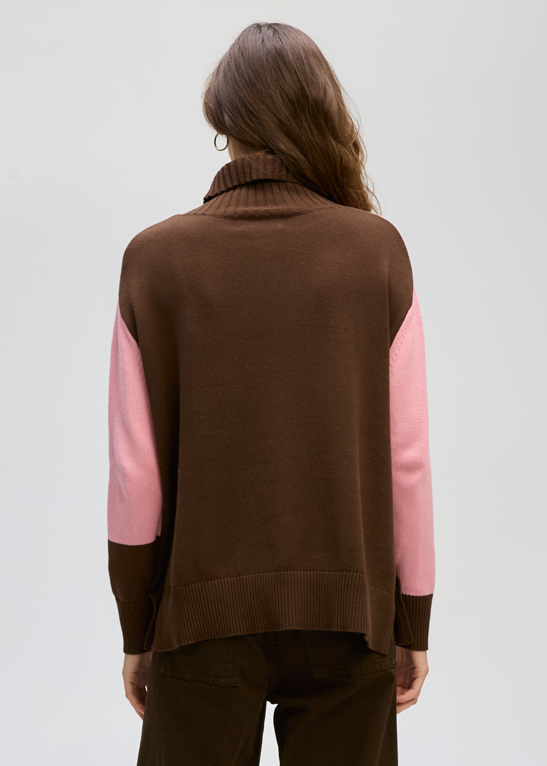 Spot On Roll Neck