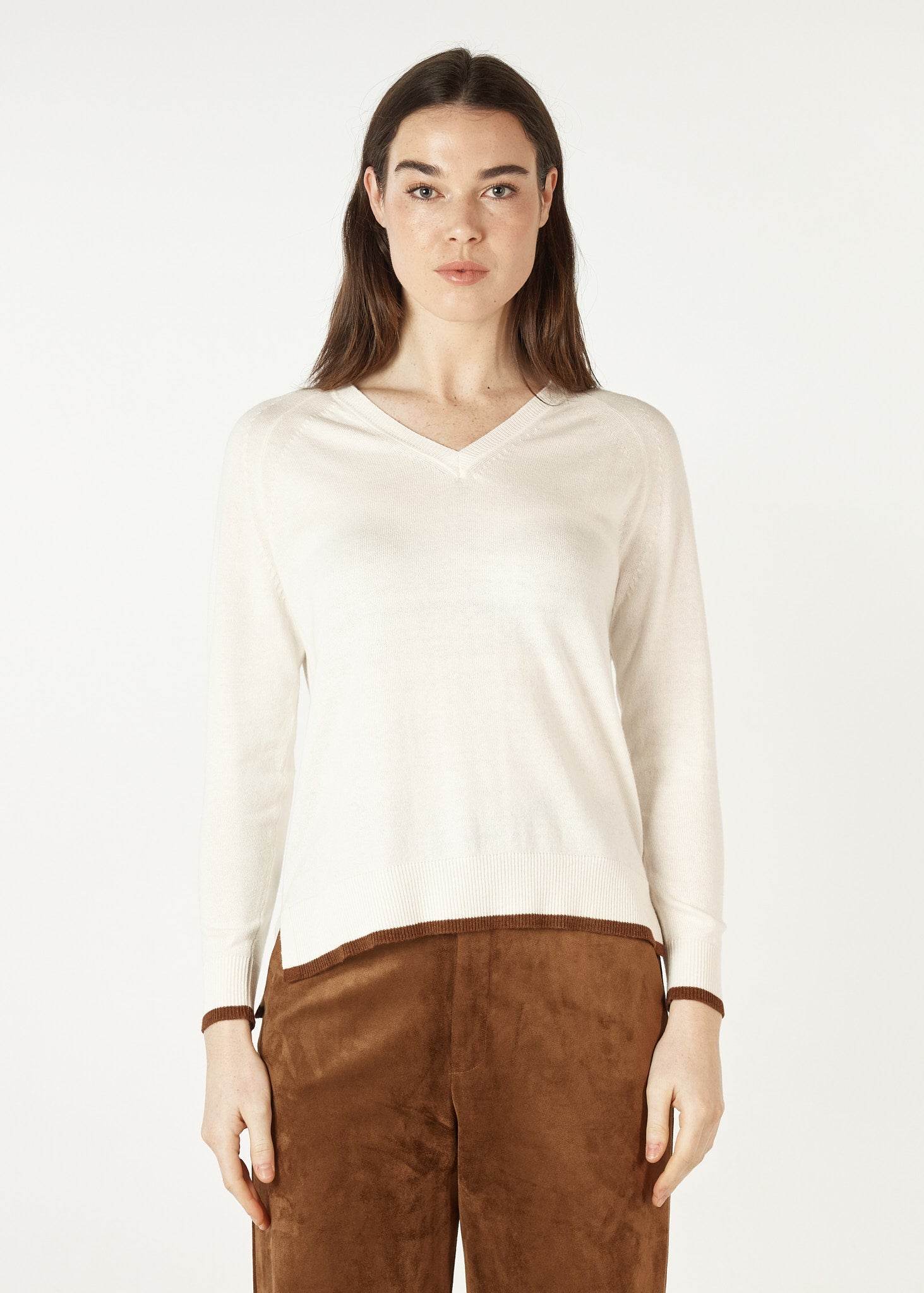 Essential V Neck