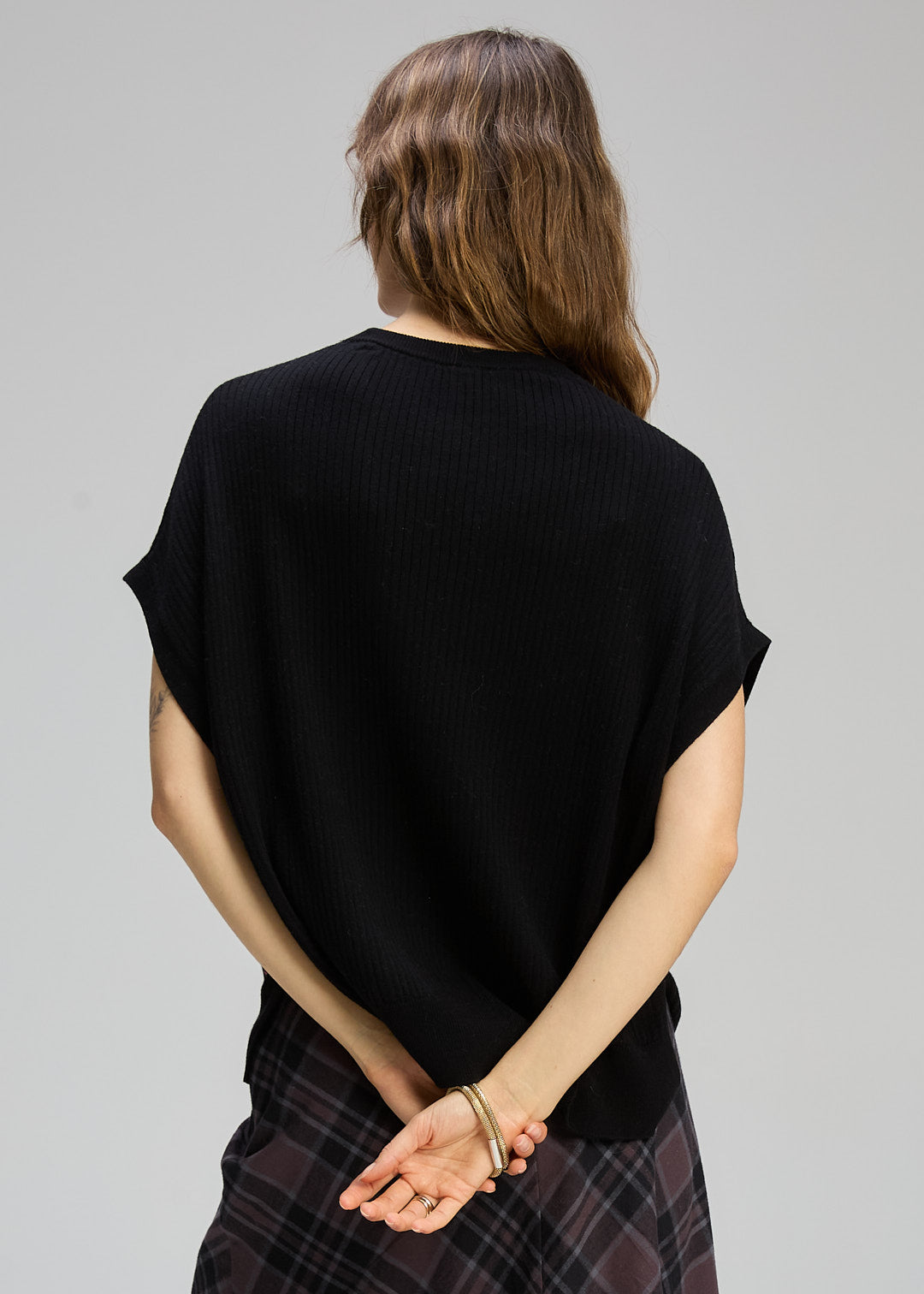 Sleeveless Crew Essential