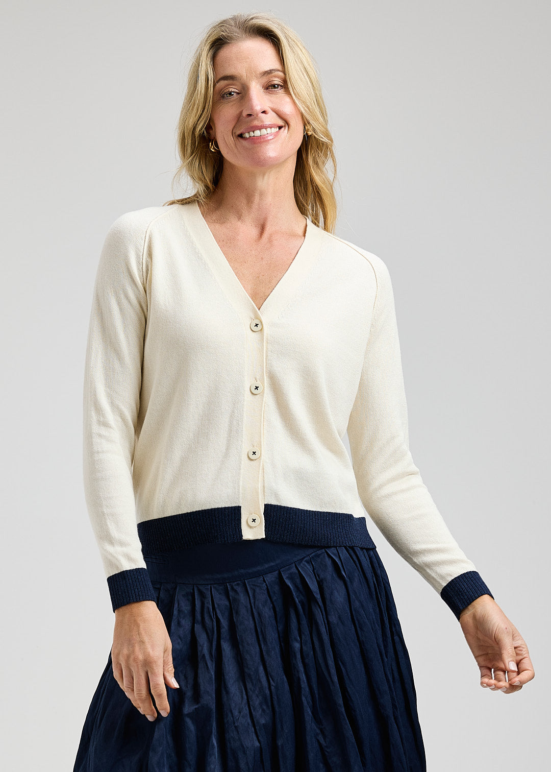 Essential Vee Cardi