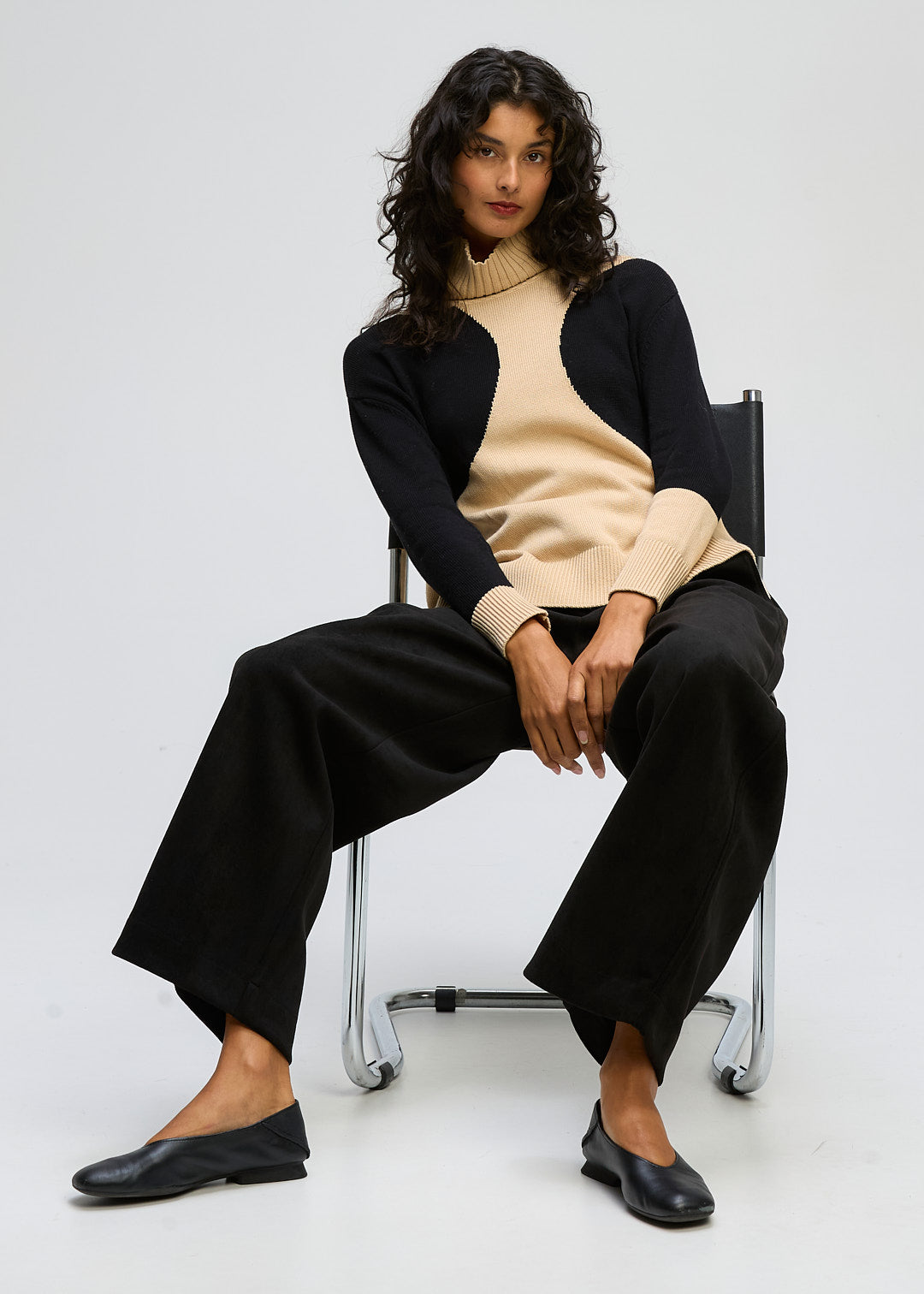 Spot On Roll Neck