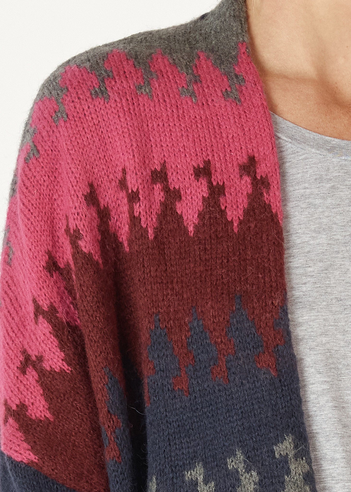 Mountain Peaks Cardi