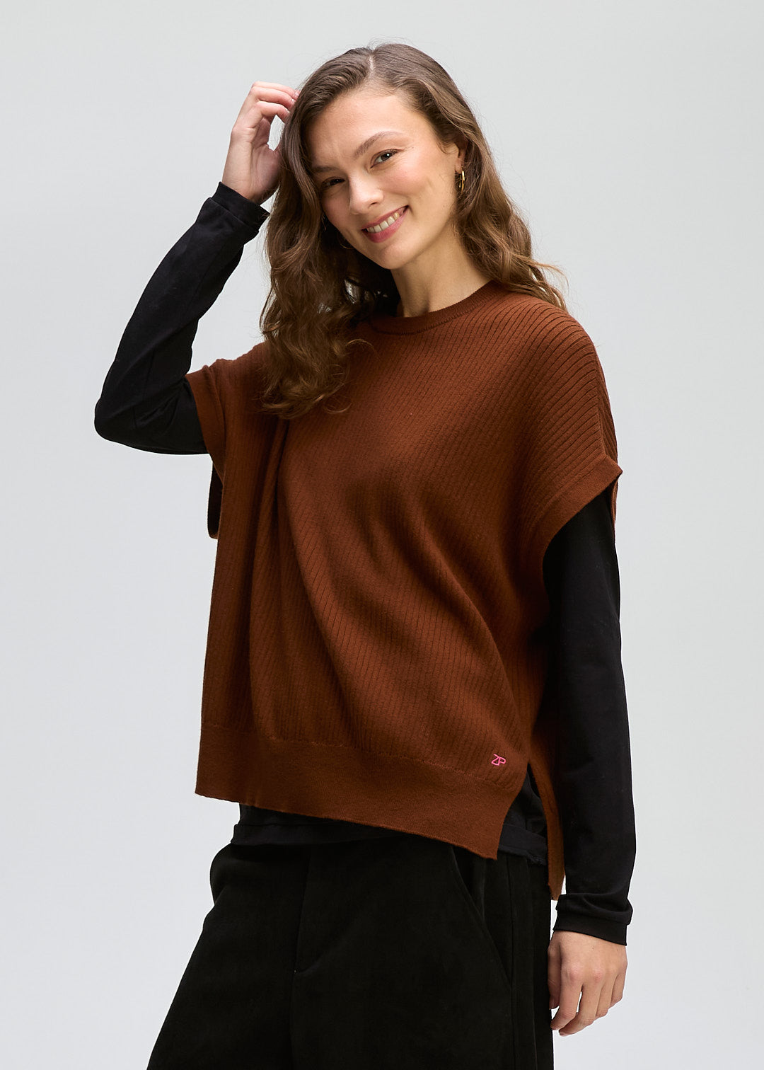 Sleeveless Crew Essential