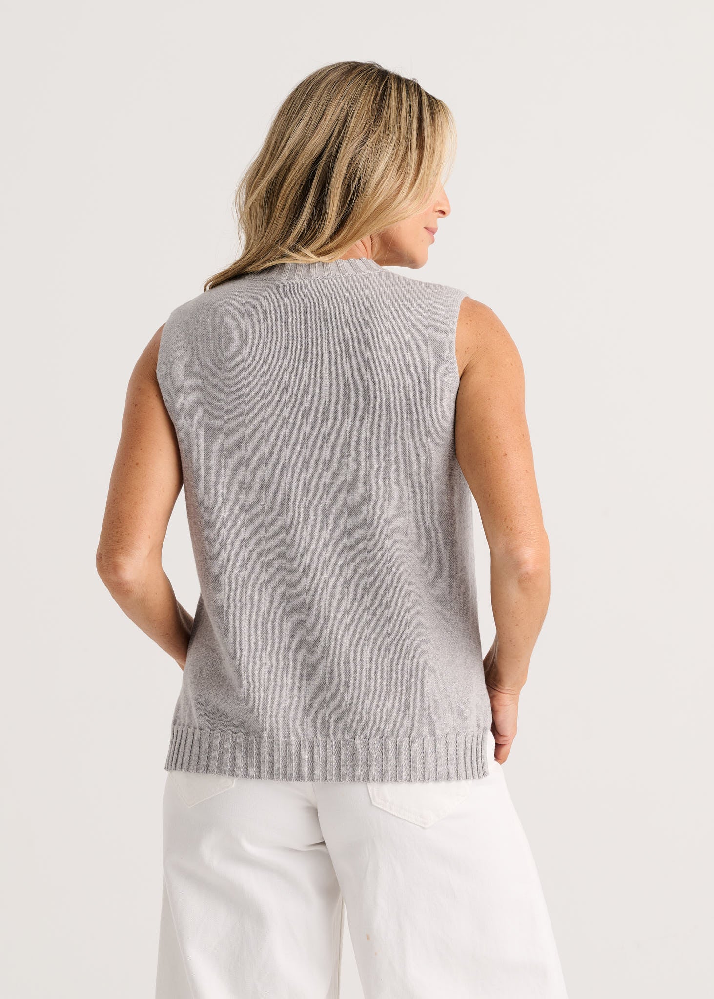 Vest Essential