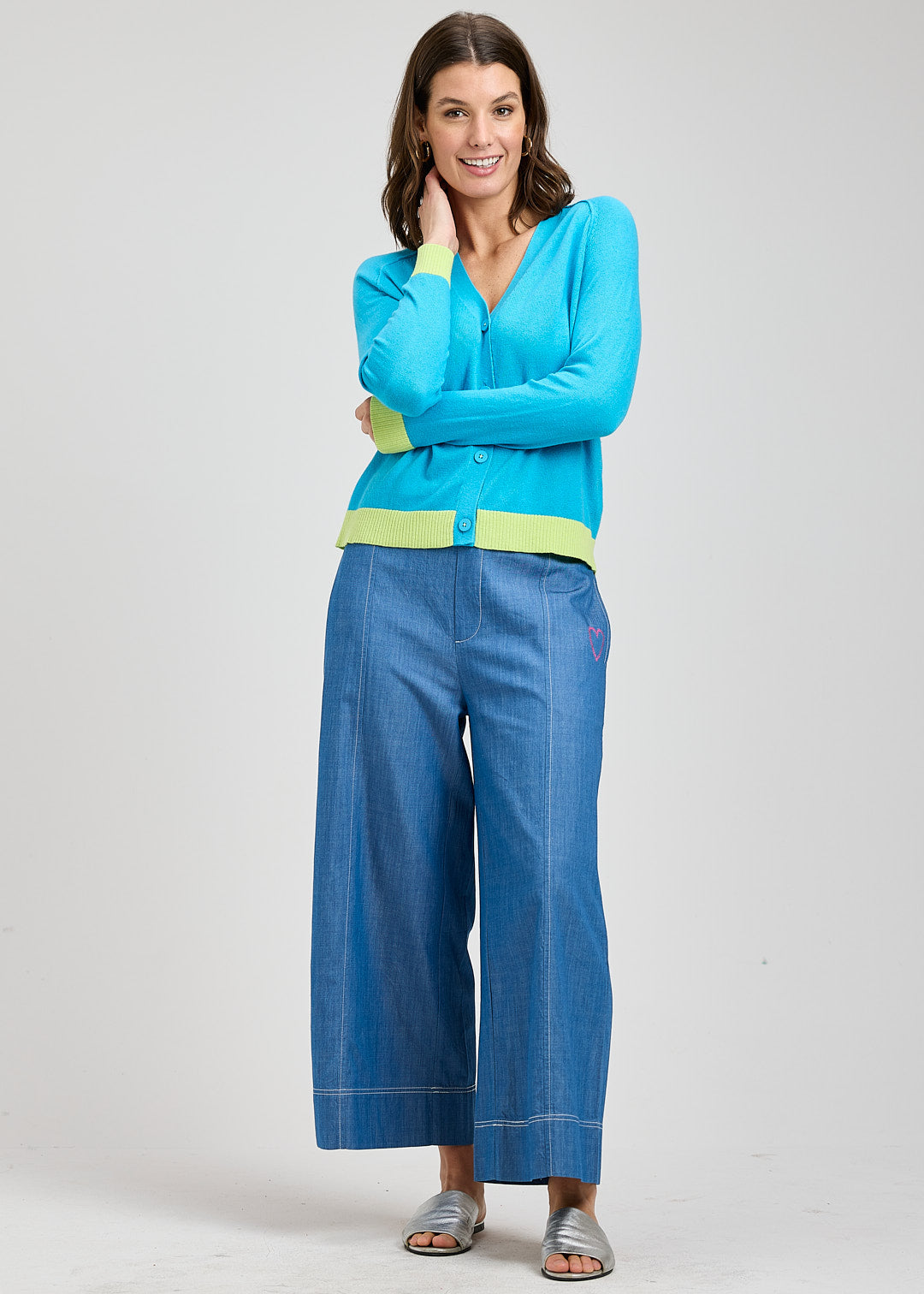 Essential Vee Cardi