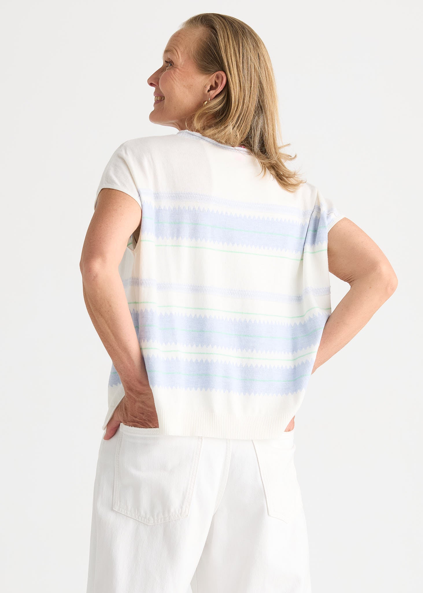 Zig Detail Top